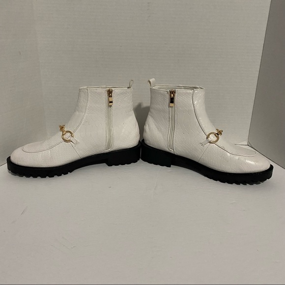 SHE & IN WHITE BUCKLED BOOTIES - Picture 10 of 15